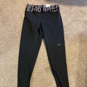 Nike Pro Intertwist leggings size M